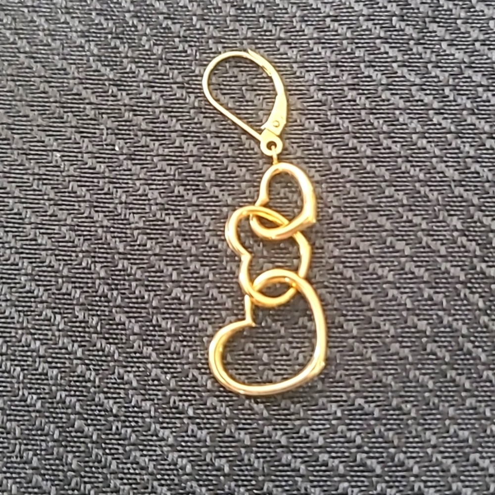 14k gold heart shaped earrings